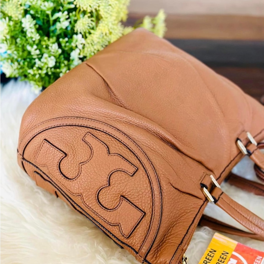 Tory Burch SATCHEL, CROSSBODY PURSE!  Very rare PURSE!